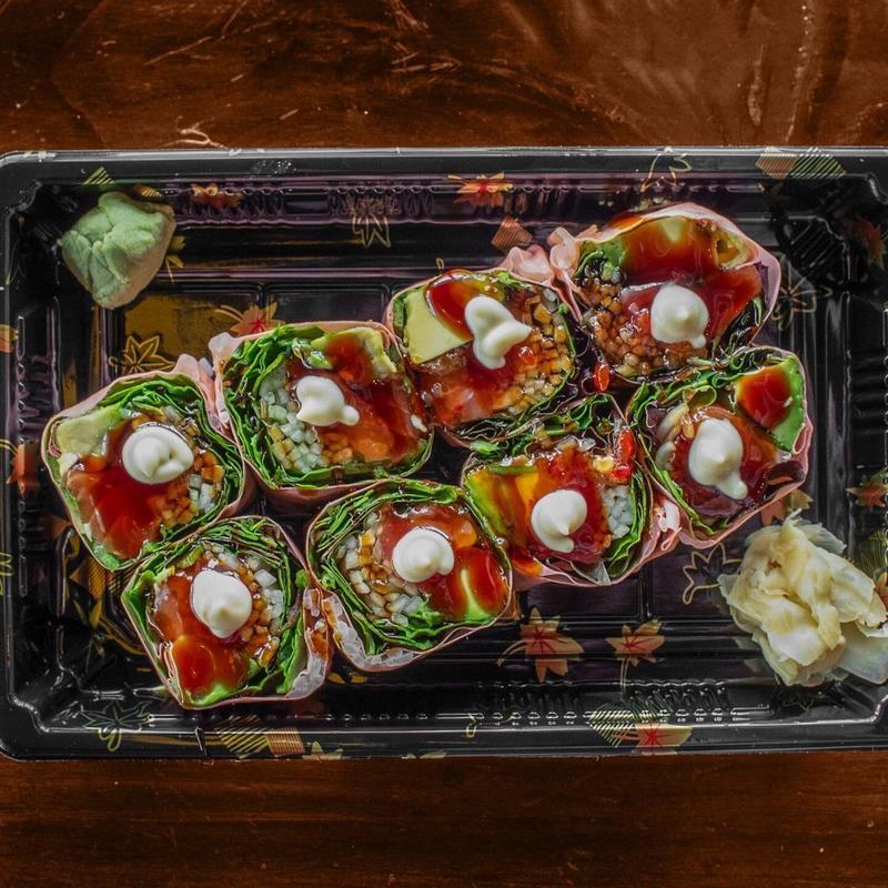 Tsunami Roll (8pcs)